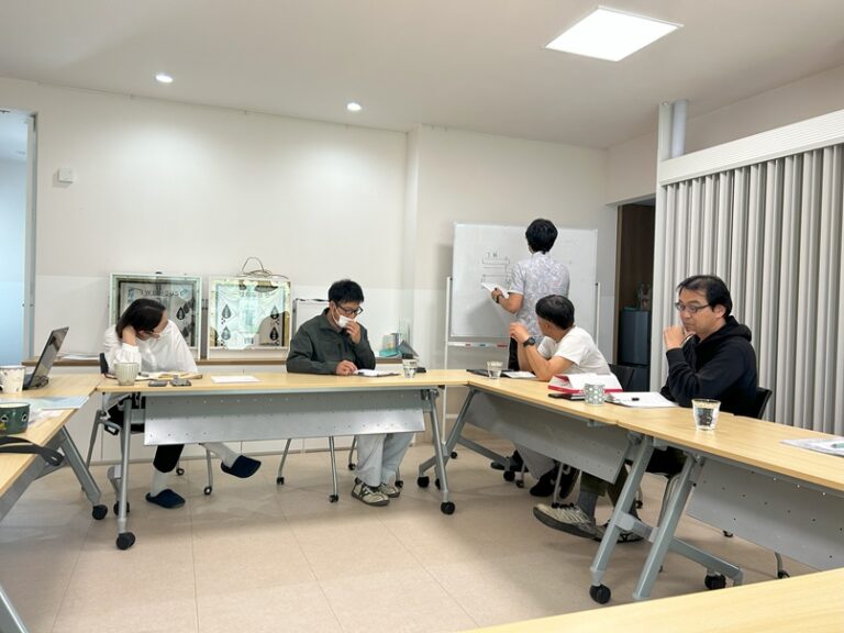 今日は、全体ミーティングを行いました。
