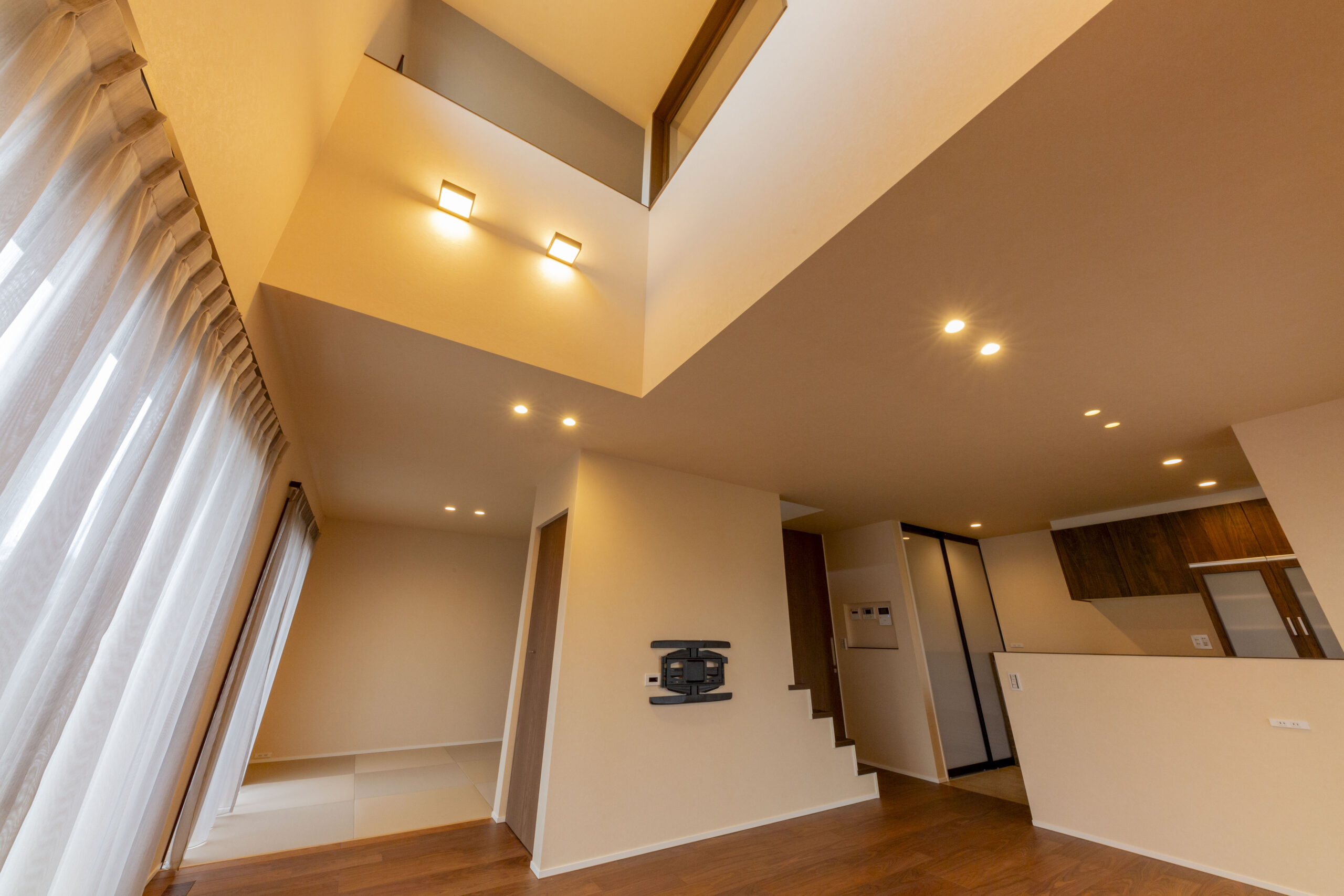 佐野市　二階建て注文住宅　吹き抜け