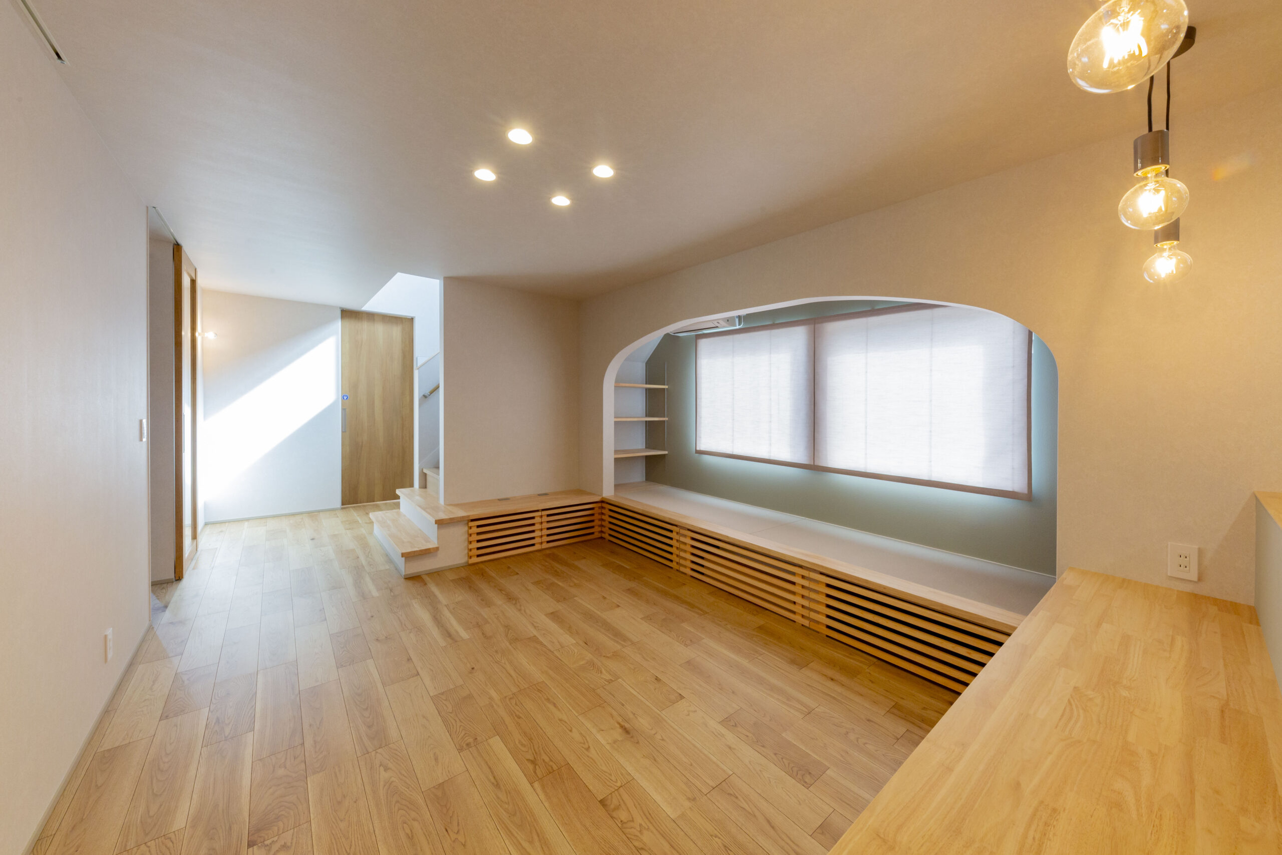 佐野市　二階建て住宅　LDK