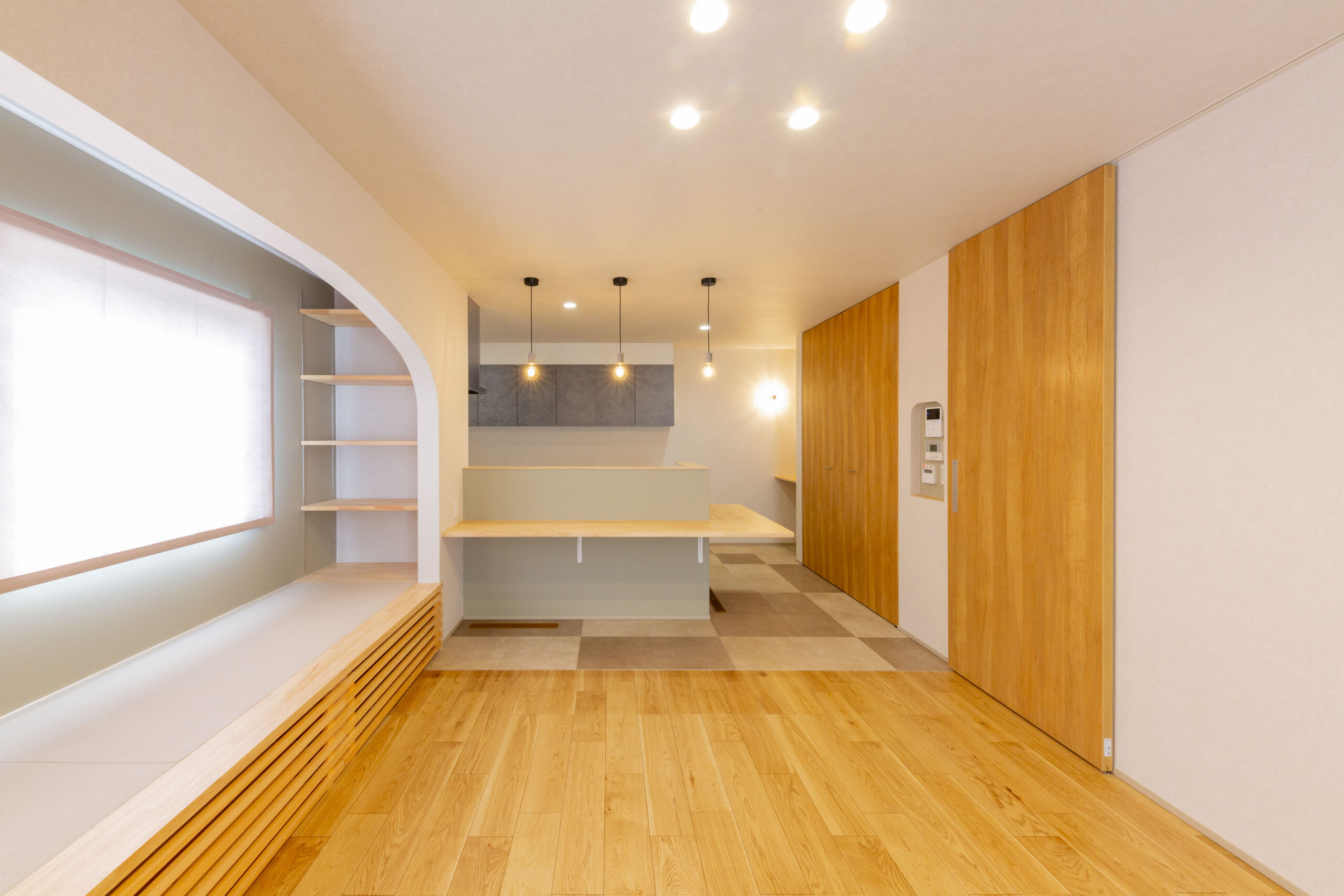 佐野市　二階建て住宅　LDK