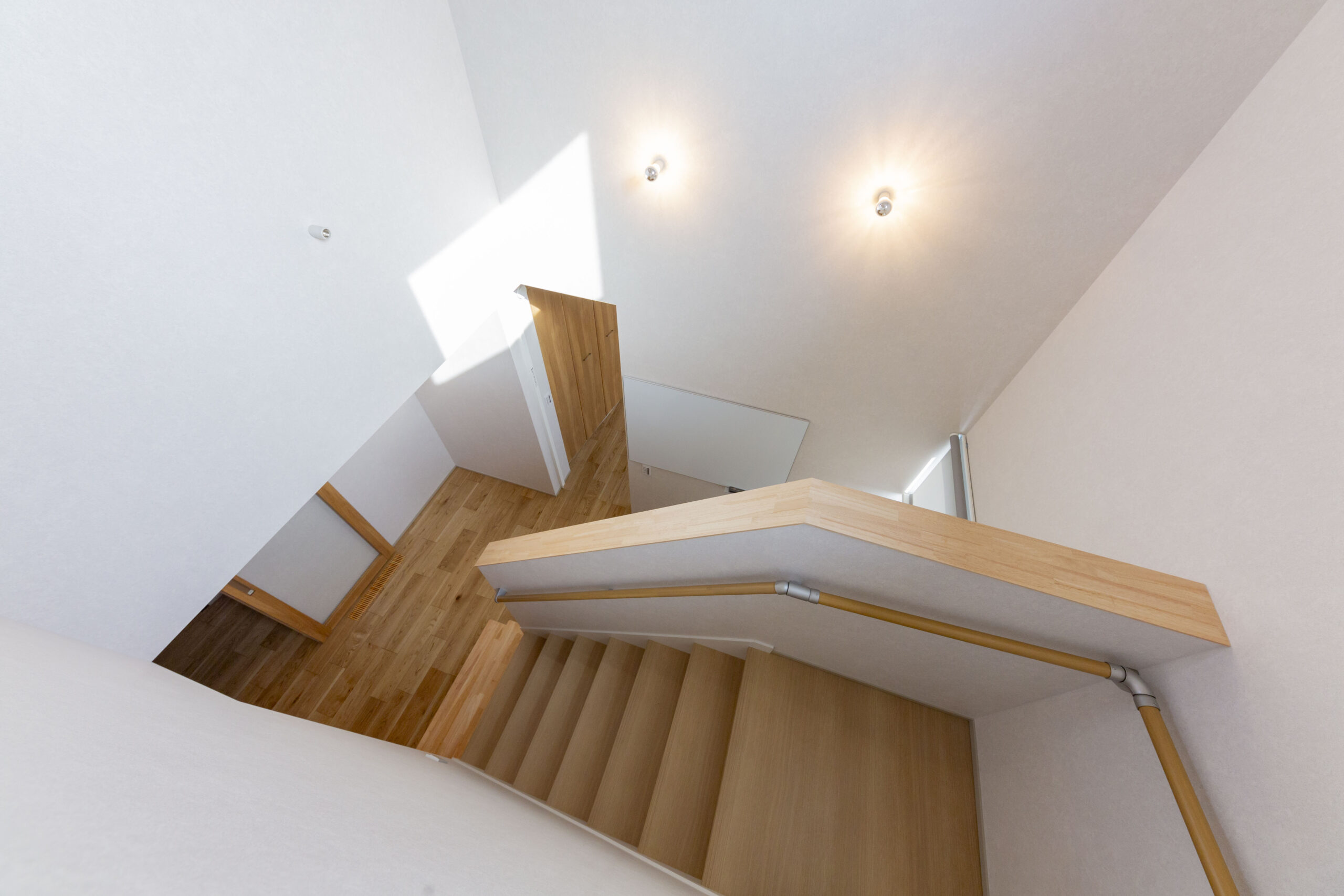 佐野市　二階建て住宅　階段